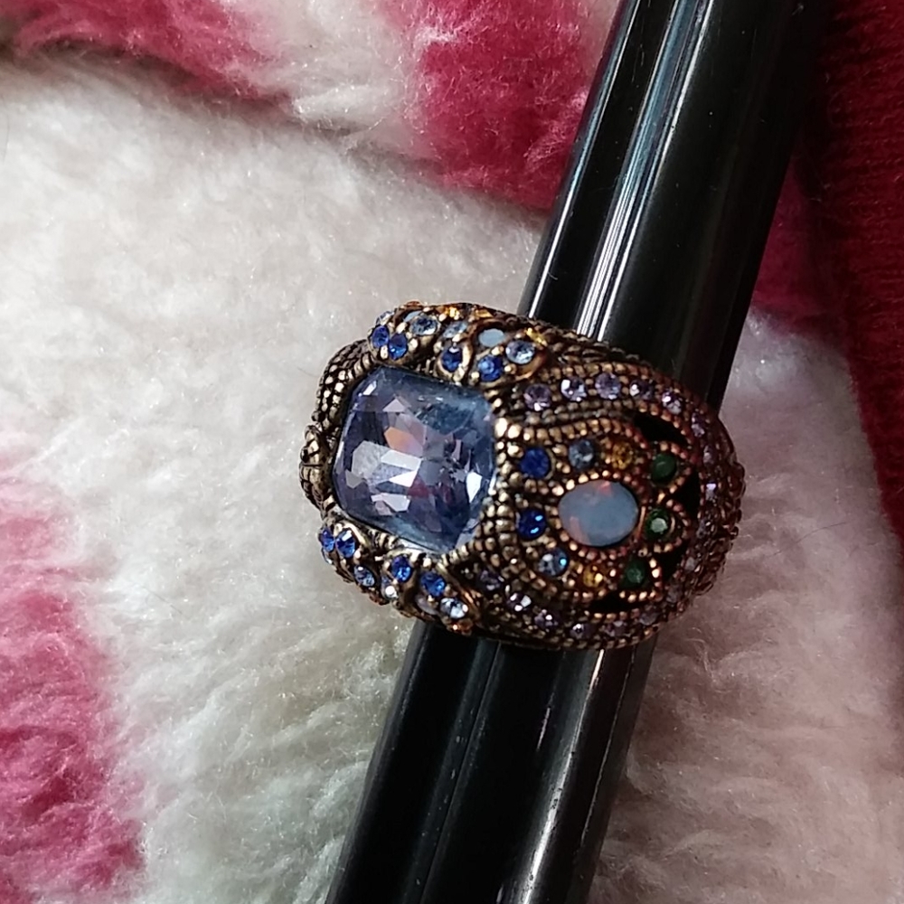 Heidi Daus ring